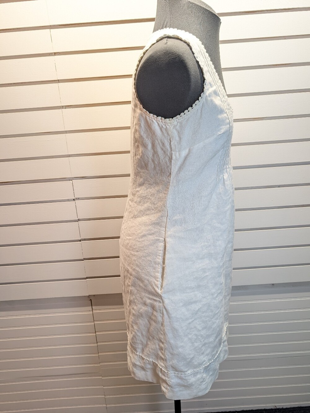 Boden White Sleeveless V-Neck Summer Dress - Picture 5 of 10